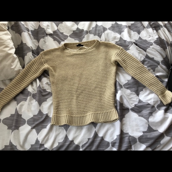 Beige knitted sweater - Picture 2 of 5